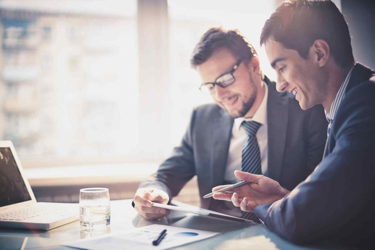 https://leadingauthenticallywithdrk.com/wp-content/uploads/2018/01/img-box-career-03-1280x854.jpg